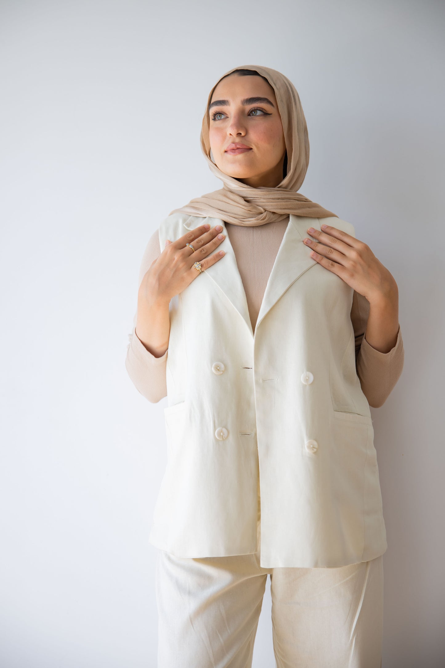 Lino Cream Set