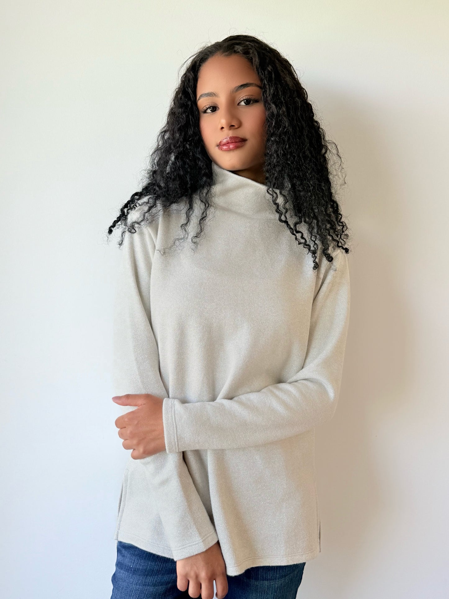 Gleam Turtleneck- Frost